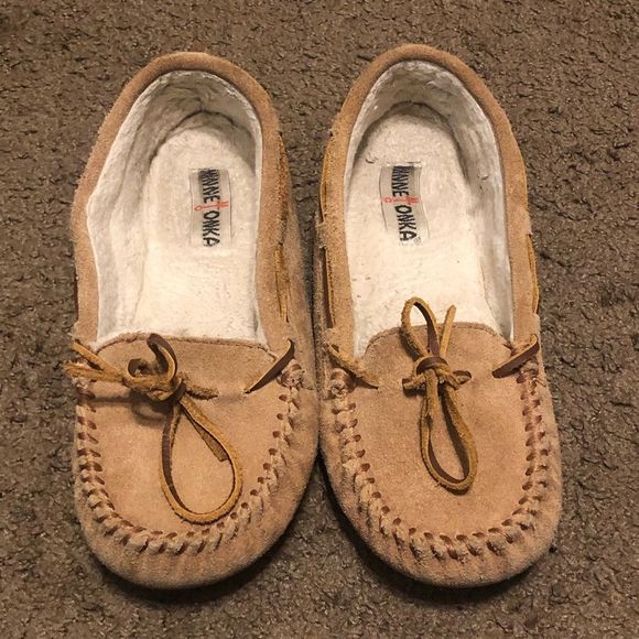 Minnetonka Shoes Minnetonka Jr Trapper 436 Moccasin Slipper